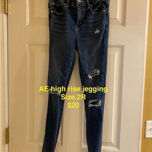 American Eagle Outfitters High Rise Distressed Jeans - Dark Blue
